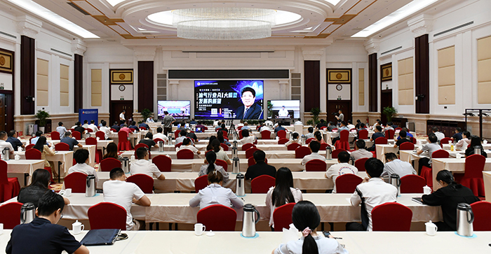 281732757690125457.jpg 823油田公司举办第五期“院士大讲堂”.jpg